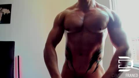 Snapshot of dante_franco chatting on 11.12.25 dante_franco online show from 11.12.25