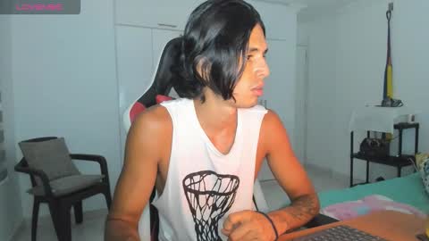 Snapshot of dantedecentralized chatting on 11.03.25 X Dante7373574 online show from 11.03.25