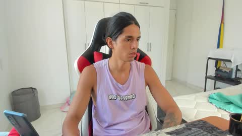 Snapshot of dantedecentralized chatting on 11.19.25 X Dante7373574 online show from 11.19.25