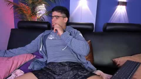 Snapshot of dantetargaryen chatting on 03.22.26 Dante online show from 03.22.26