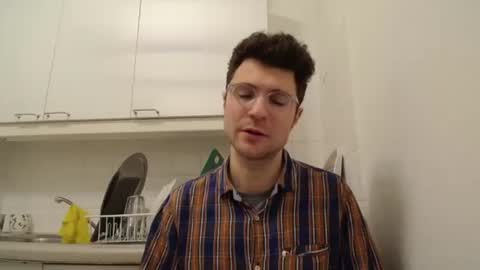 Snapshot of dantheman233 chatting on 01.04.25 Daniel online show from 01.04.25