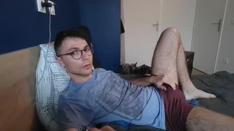 Snapshot of dantheman233 chatting on 09.25.25 Daniel online show from 09.25.25