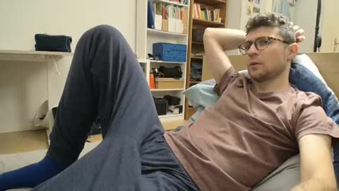 Snapshot of dantheman233 chatting on 10.05.25 Daniel online show from 10.05.25