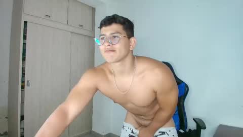 Snapshot of dantraxx chatting on 02.25.25 Dantraxx online show from 02.25.25