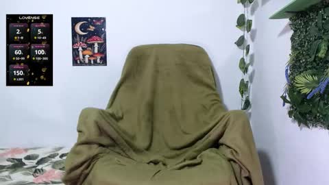 Snapshot of dany_milk chatting on 03.22.26 dany_milk online show from 03.22.26