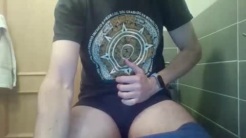 Snapshot of danydotado chatting on 01.12.26 danydotado online show from 01.12.26