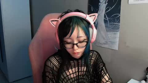 danyelleeyermann online show from 04.16.26