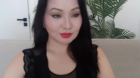 Snapshot of danymeen chatting on 10.10.25 DanyMeen online show from 10.10.25