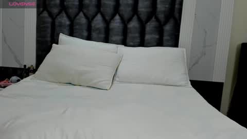 Snapshot of daphaineex chatting on 10.11.25 daphaineex online show from 10.11.25