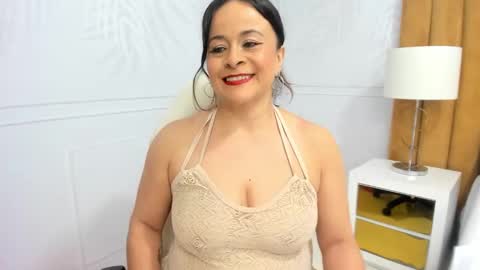 Daphne online show from 02.11.25