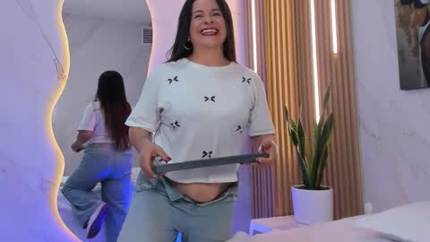 Daphne online show from 10.02.25