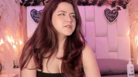 daphne_and_roger online show from 04.18.26