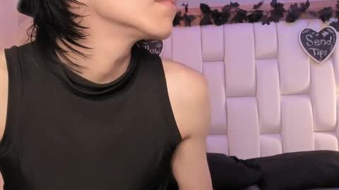 daphne_and_roger online show from 04.27.26