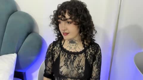 DaphneBlunt online show from 12.16.25