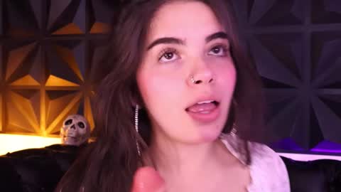 Daphne online show from 10.24.25