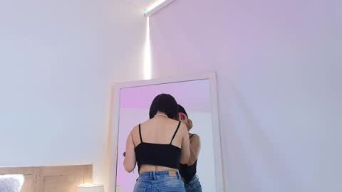 daphnevalucci online show from 04.29.26