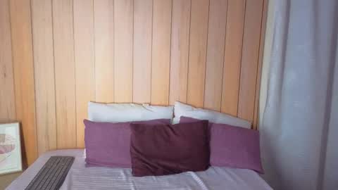 Daphne online show from 11.21.25