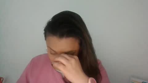 Snapshot of dapnne24 chatting on 11.04.25 dapnne online show from 11.04.25