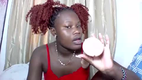 Snapshot of darberry21 chatting on 12.05.25 ESTHER online show from 12.05.25