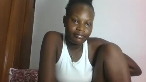 ESTHER online show from 03.10.26