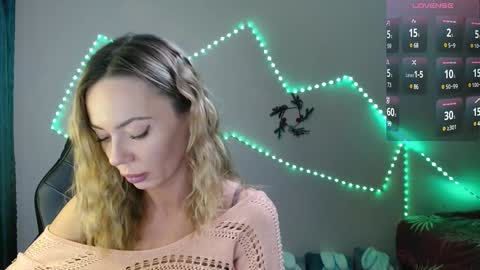 Snapshot of daria_spring chatting on 01.18.25 Daria online show from 01.18.25