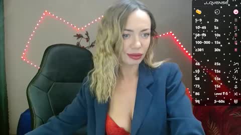 Snapshot of daria_spring chatting on 02.14.25 Daria online show from 02.14.25