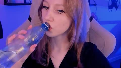 Snapshot of dariatate chatting on 09.20.25 Daria Tate online show from 09.20.25