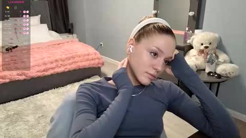 Snapshot of darilboom chatting on 09.28.25 darilboom online show from 09.28.25