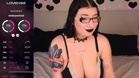 Snapshot of dario_doll_ chatting on 12.22.24 Daria online show from 12.22.24