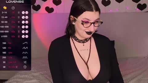 Snapshot of dario_doll_ chatting on 03.05.25 Daria online show from 03.05.25