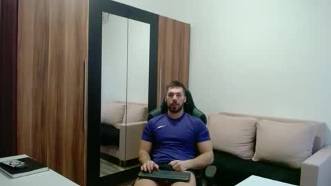 darius_94 online show from 03.17.26