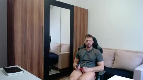 darius_94 online show from 04.24.26