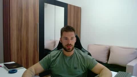 darius_94 online show from 05.08.26