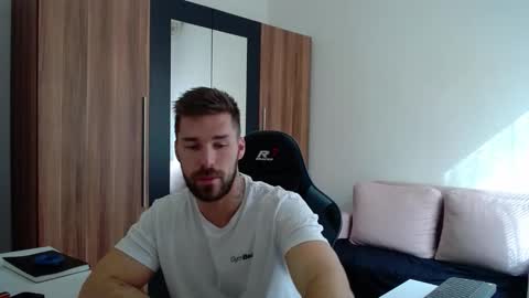 darius_94 online show from 05.11.26