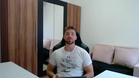 darius_94 online show from 05.14.26