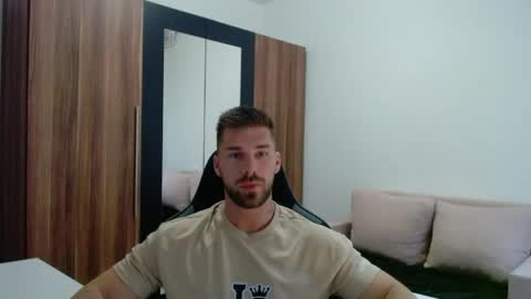 darius_94 online show from 05.17.26