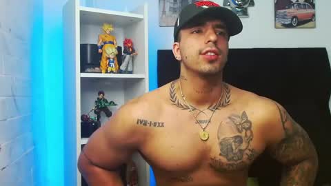 Snapshot of darius_phoenix chatting on 03.04.25 Darius Phoenix online show from 03.04.25