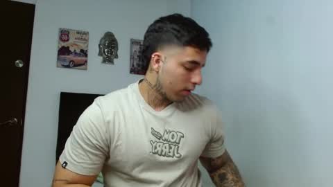 Snapshot of darius_phoenix chatting on 10.26.25 Darius Phoenix online show from 10.26.25