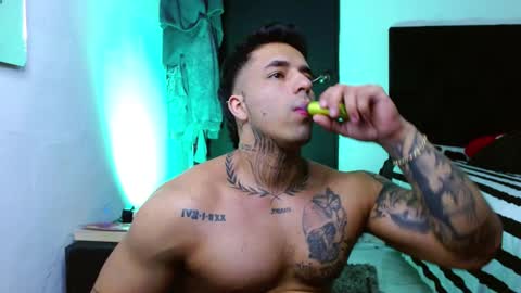 Snapshot of darius_phoenix chatting on 11.06.25 Darius Phoenix online show from 11.06.25