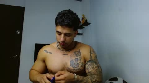 Snapshot of darius_phoenix chatting on 12.15.25 Darius Phoenix online show from 12.15.25