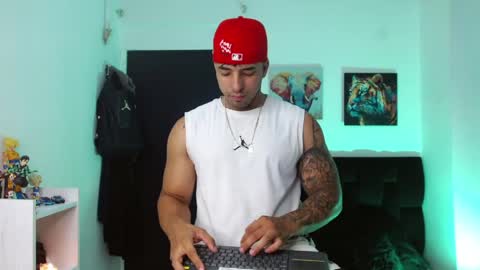 Darius Phoenix  online show from 05.09.26