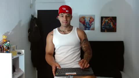 Darius Phoenix  online show from 05.12.26