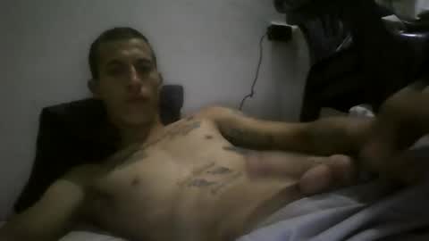 Snapshot of darjhon_m320 chatting on 12.16.25 darjhon_m320 online show from 12.16.25