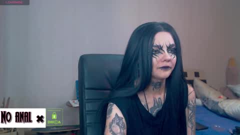 Snapshot of dark__elf chatting on 12.20.25 Anessa online show from 12.20.25