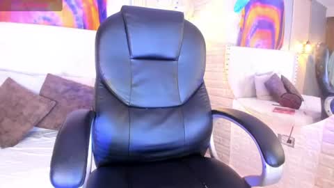 Dark online show from 06.12.26