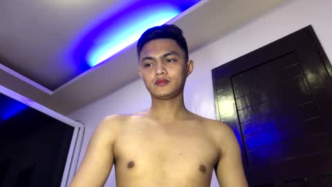 Snapshot of dark_angel69x chatting on 01.11.25 Guile online show from 01.11.25