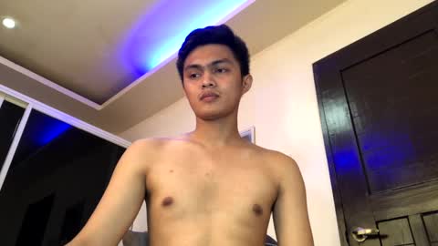 Snapshot of dark_angel69x chatting on 02.15.25 Guile online show from 02.15.25