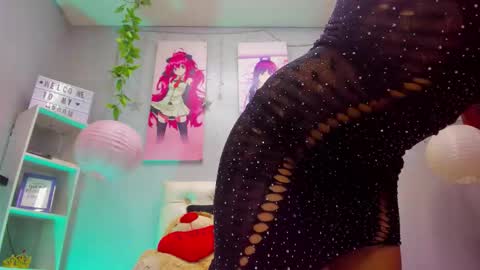 Snapshot of dark_dominika chatting on 11.29.25 dark_dominika online show from 11.29.25