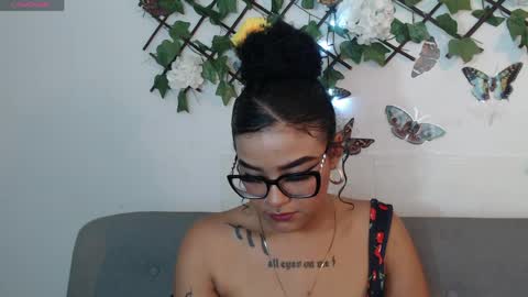 Snapshot of dark_flama chatting on 05.10.26 dark_flama online show from 05.10.26