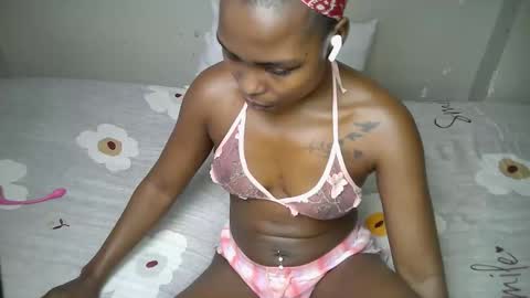 dark_lovly online show from 11.17.25